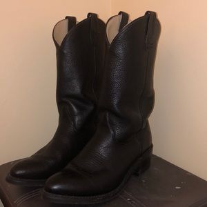 Men’s black leather cowboy boots